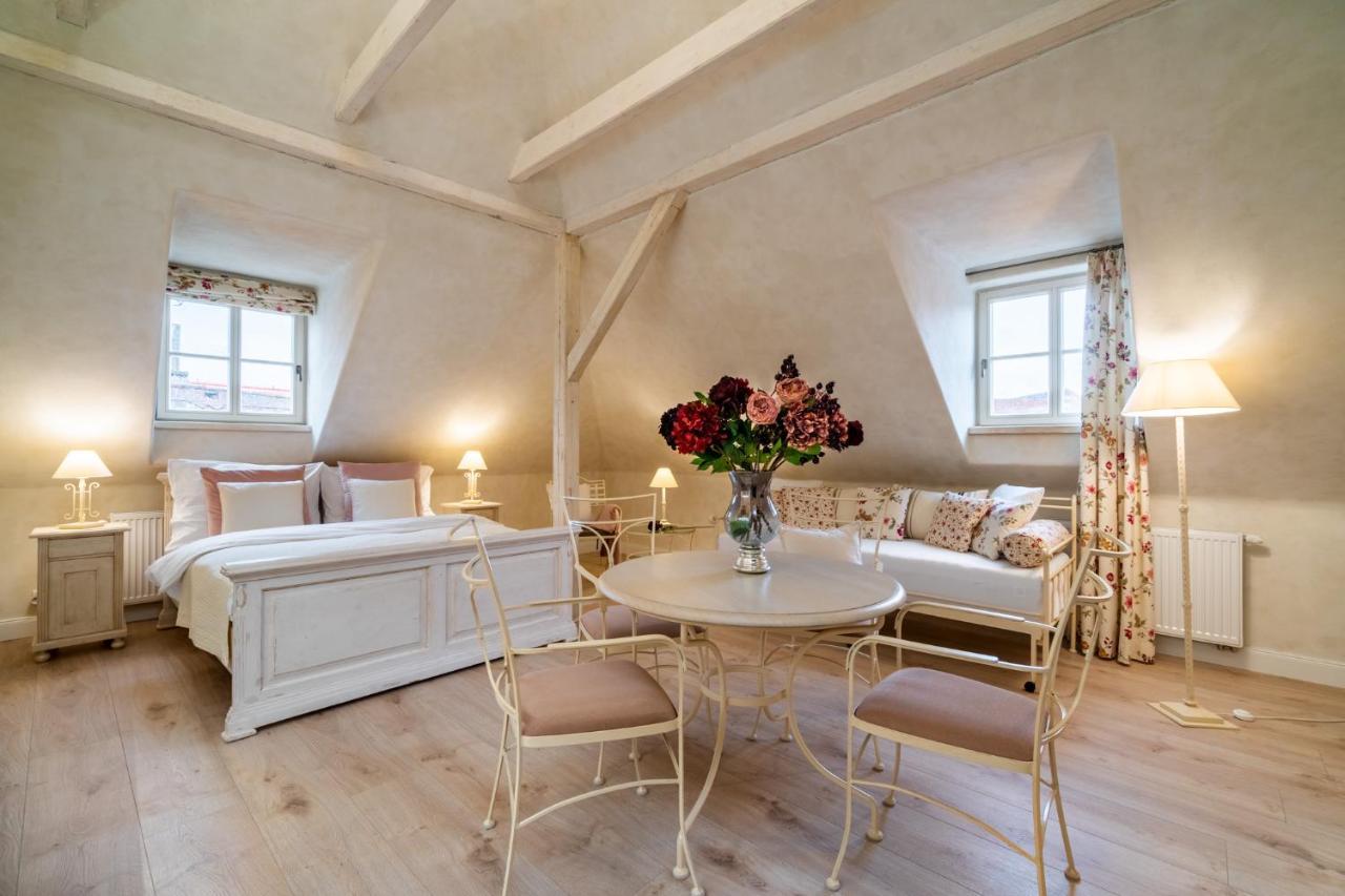 Boutique Hotel Soukenikuv Dum 库特纳霍拉 外观 照片